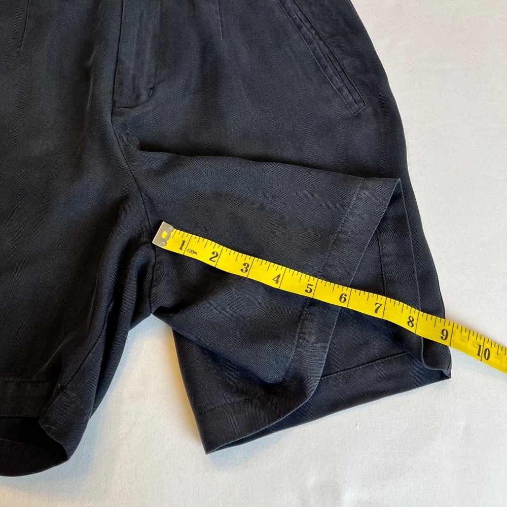TOMMY BAHAMA 100% SILK PLEATED SHORTS - Picture 6 of 9